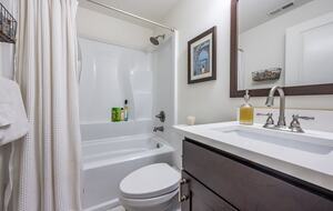 Quiet West Seattle Home | Best Location! - Seattle, Washington