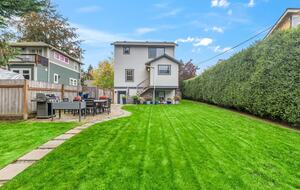 Quiet West Seattle Home | Best Location! - Seattle, Washington