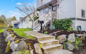 Quiet West Seattle Home | Best Location! - Seattle, Washington