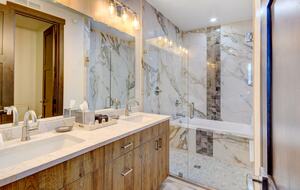 Spacious Townhome with Hot Tub and Fireplace - Winter Park, Colorado