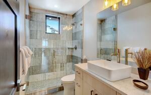 Spacious Townhome with Hot Tub and Fireplace - Winter Park, Colorado