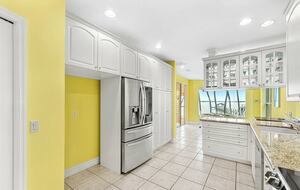 Riverside Bliss with Beach Access in Melbourne Beach - Melbourne Beach, Florida