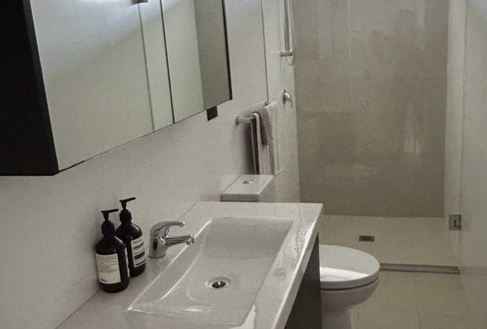 Lavender Bay Views - Milsons Point, Australia