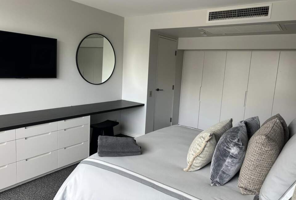 Lavender Bay Views - Milsons Point, Australia