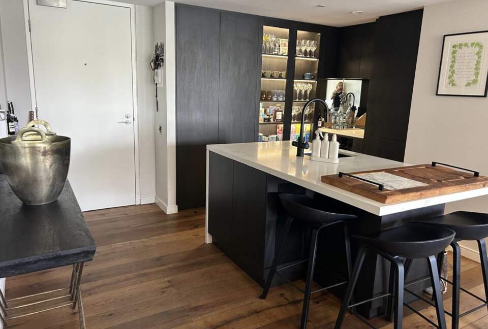 Lavender Bay Views - Milsons Point, Australia