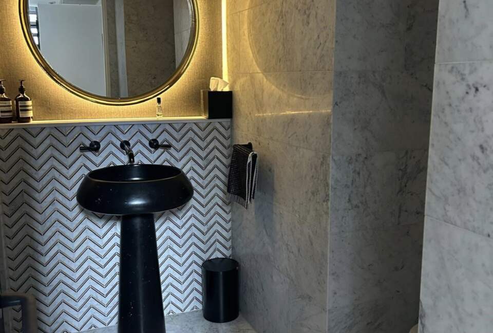 Lavender Bay Views - Milsons Point, Australia