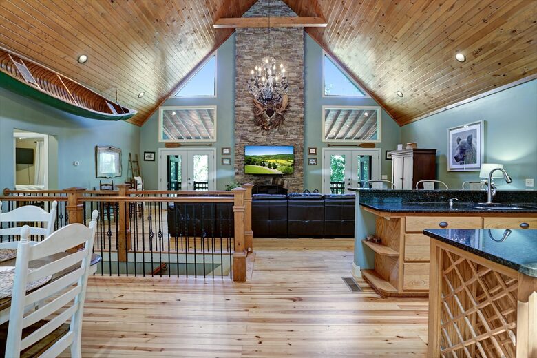 Lake Chatuge Mountain Retreat - Hiawassee, Georgia