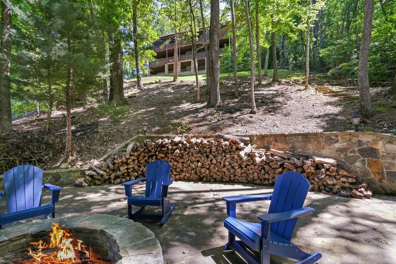 Lake Chatuge Mountain Retreat - Hiawassee, Georgia