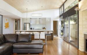 The Aqua Resort - Broadwater, Australia