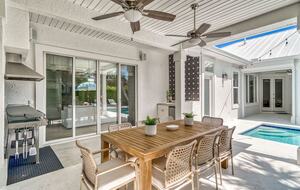 Seacrest West Retreat Near 30A Beaches - Inlet Beach, Florida