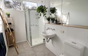 Moonah Decks Beach House - Rye, Australia