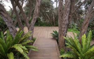 Moonah Decks Beach House - Rye, Australia