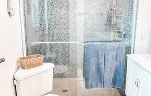 Charming Beach Cottage Steps from St. Pete Beach with Lagoon Pool & Dock - St. Pete Beach, Florida