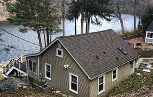 Lake Zoar Cottage - Sandy Hook, Connecticut