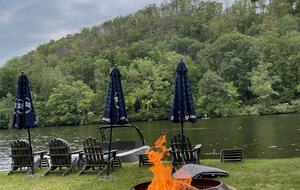 Lake Zoar Cottage - Sandy Hook, Connecticut