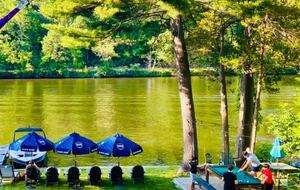 Lake Zoar Cottage - Sandy Hook, Connecticut