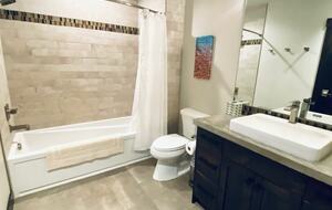 Modern Loft in the Heart of Downtown Whitefish - Whitefish, Montana