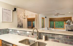 Beaver Creek Getaway | Steps to Gondola, 12 minutes to Vail - Avon, Colorado