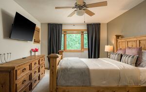 Beaver Creek Getaway | Steps to Gondola, 12 minutes to Vail - Avon, Colorado