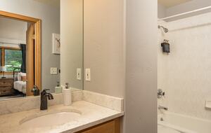 Beaver Creek Getaway | Steps to Gondola, 12 minutes to Vail - Avon, Colorado