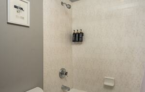 Beaver Creek Getaway | Steps to Gondola, 12 minutes to Vail - Avon, Colorado