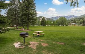 Beaver Creek Getaway | Steps to Gondola, 12 minutes to Vail - Avon, Colorado