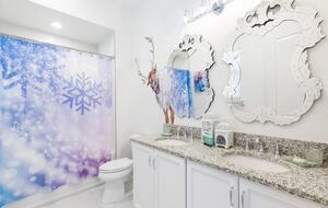 Ultimate Family Retreat with Themed Bedrooms and Game Loft - Reunion, Florida