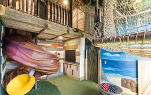 Ultimate Family Retreat with Themed Bedrooms and Game Loft - Reunion, Florida