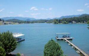Tranquil Mountain Lake Home with Breathtaking Views - Hiawassee, Georgia