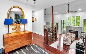 Grand Lakeview | Double Decker Dock, Fire Pit, Spa - Winchester, Tennessee