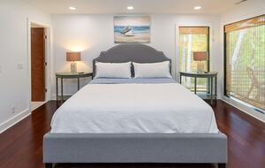 Grand Lakeview | Double Decker Dock, Fire Pit, Spa - Winchester, Tennessee