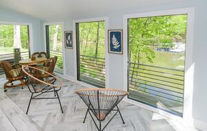 Grand Lakeview | Double Decker Dock, Fire Pit, Spa - Winchester, Tennessee