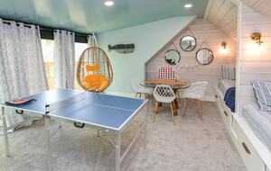 Grand Lakeview | Double Decker Dock, Fire Pit, Spa - Winchester, Tennessee