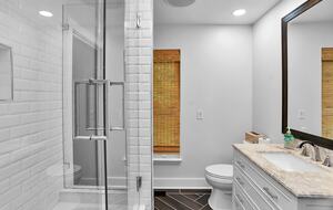 Grand Lakeview | Double Decker Dock, Fire Pit, Spa - Winchester, Tennessee