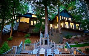 Grand Lakeview | Double Decker Dock, Fire Pit, Spa - Winchester, Tennessee