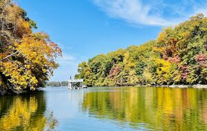 Grand Lakeview | Double Decker Dock, Fire Pit, Spa - Winchester, Tennessee