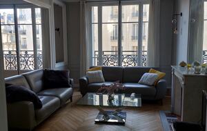 Cozy Stylish Apartment - Paris, France