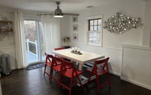 Delightful Southampton Retreat with Heated Pool & Jacuzzi - Southampton, New York