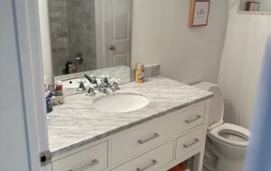 Delightful Southampton Retreat with Heated Pool & Jacuzzi - Southampton, New York