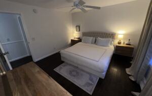 Delightful Southampton Retreat with Heated Pool & Jacuzzi - Southampton, New York