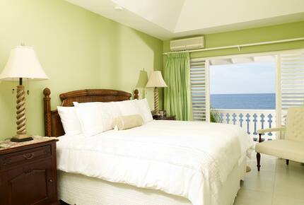 Villa Selma at Golden Cove