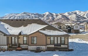 Haven for Outdoor Enthusiasts | Luxury townhome with views of Deer Valley - Heber City, Utah