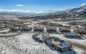 Haven for Outdoor Enthusiasts | Luxury townhome with views of Deer Valley - Heber City, Utah