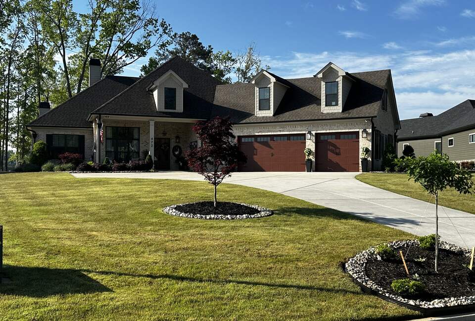 Lakefront Getaway - Newnan, Georgia