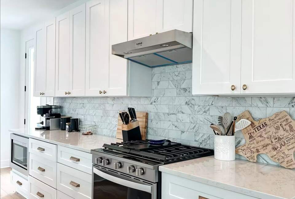 Stylish Hill Country Home in New Braunfels - New Braunfels, Texas