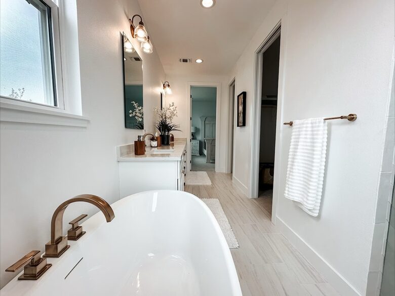 Stylish Hill Country Home in New Braunfels - New Braunfels, Texas