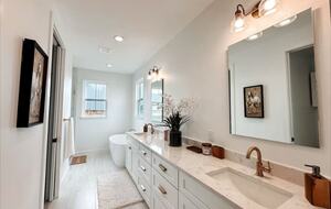 Stylish Hill Country Home in New Braunfels - New Braunfels, Texas