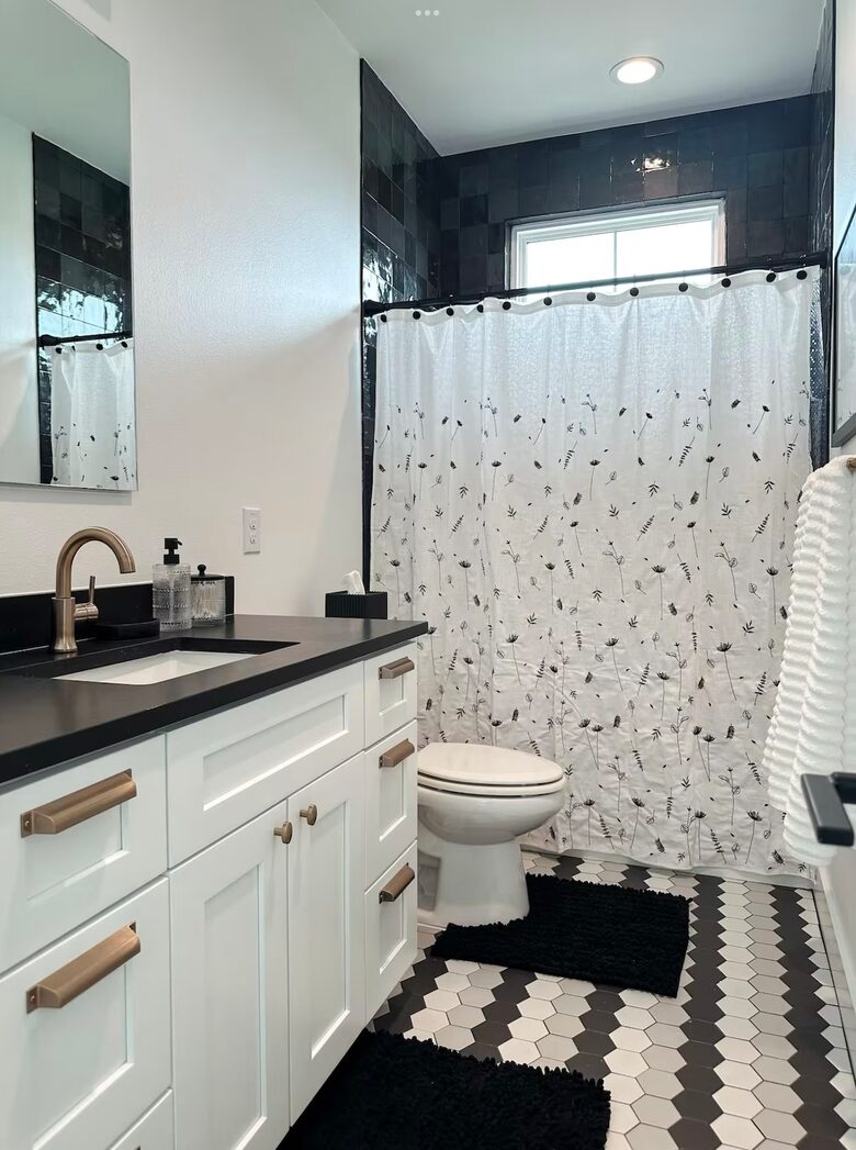 Stylish Hill Country Home in New Braunfels - New Braunfels, Texas