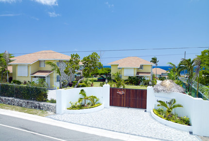 Villa Laura at Golden Cove