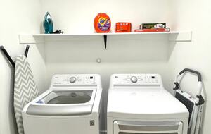 The Lone Star Bungalow - Georgetown, Texas